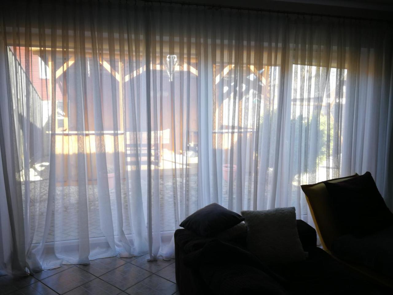 Apartments Near Old Town With Private Parking カウナス エクステリア 写真